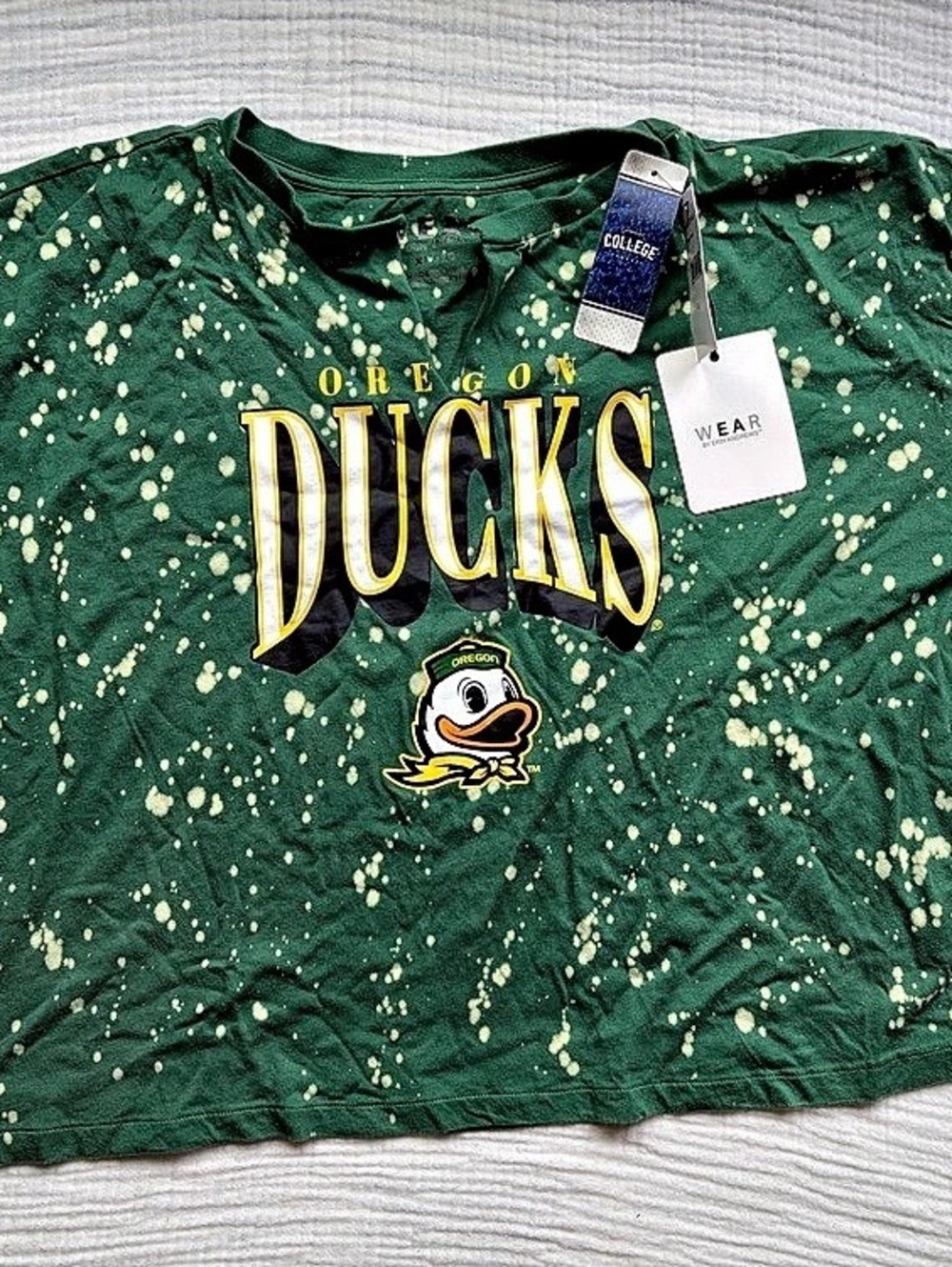 WEAR by Erin Andrews Women's WEAR by Erin Andrews Green Oregon Ducks Crop Top